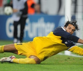 开云体育下载-武切维奇接管年度焦点战，勇士的压制艺术与巨星的终极答案