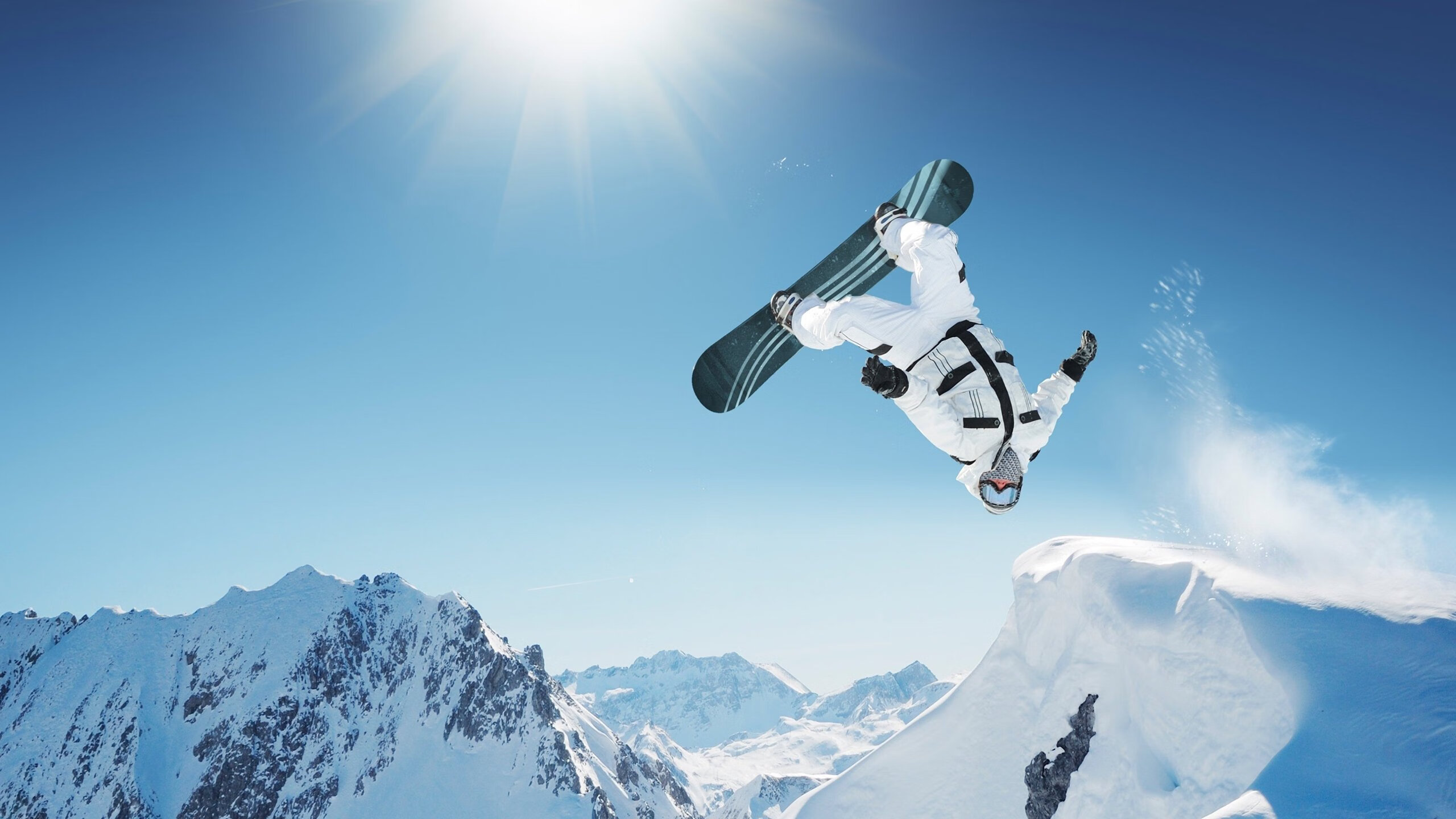 加克波，在美加墨的暗夜里，他让足球发出太阳的轰鸣