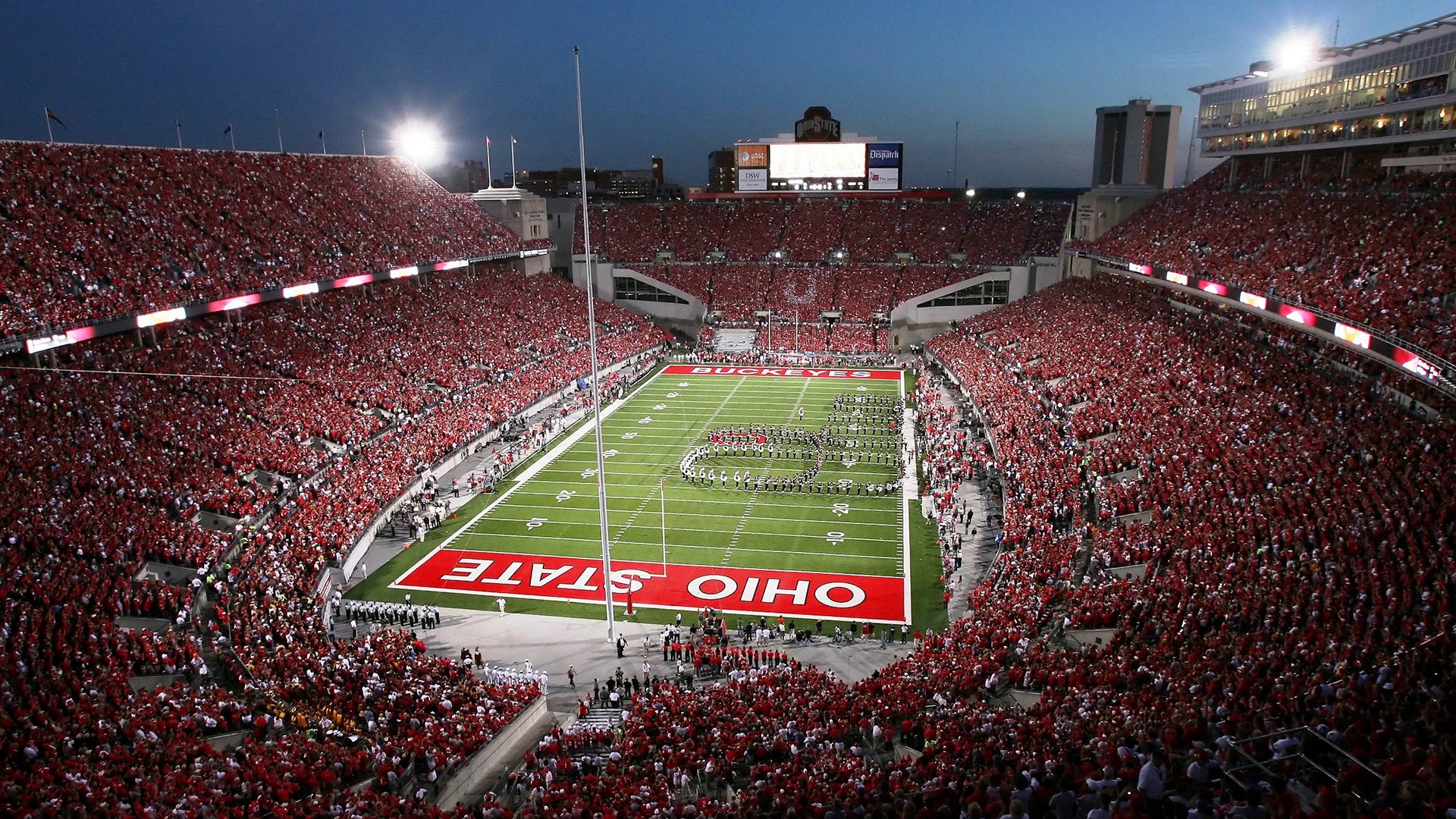 深圳队对阵尼克斯，范弗利特高光背后，是中国篮球与世界的一步之遥